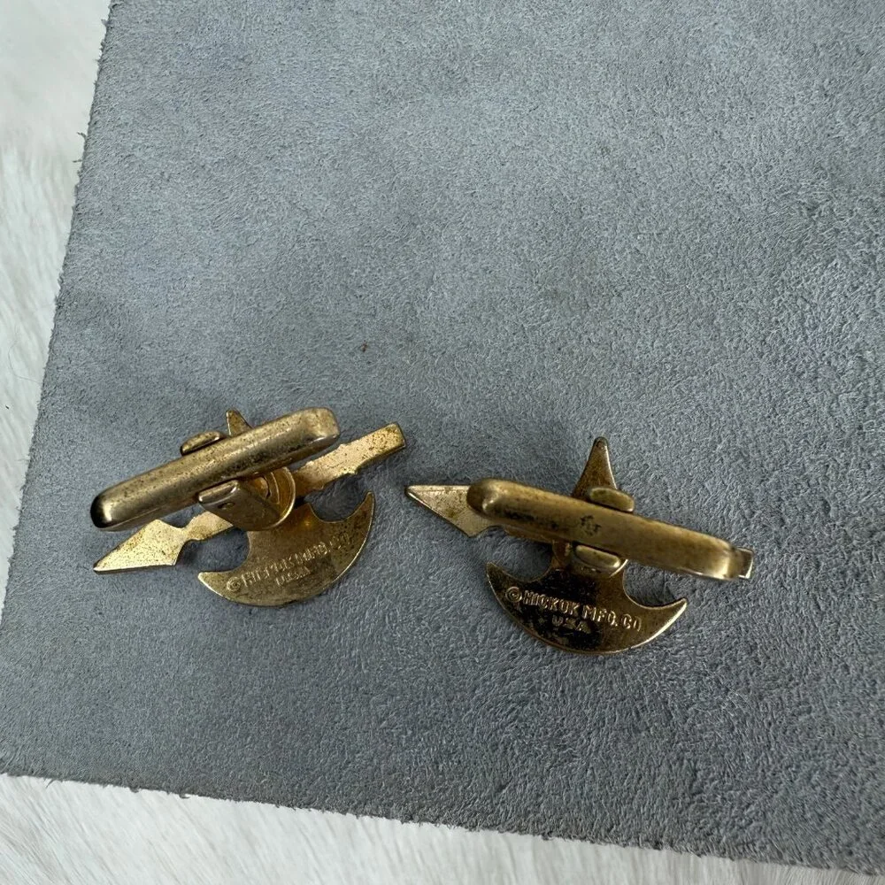 Vintage Men's VIKING Shield & Spear Weapon CUFFLINK Hickok Costume Jewelry USA
